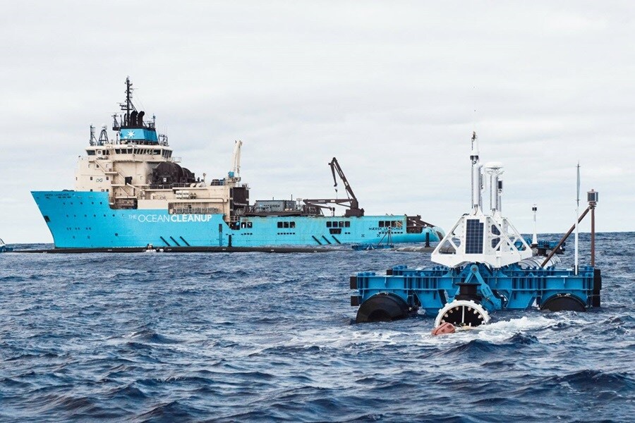 The ocean clean up toc system
