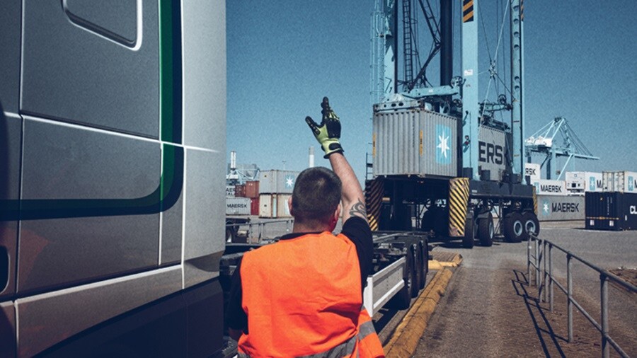 TradeLens Shipment Manager gives the importer one place to check the status of containers